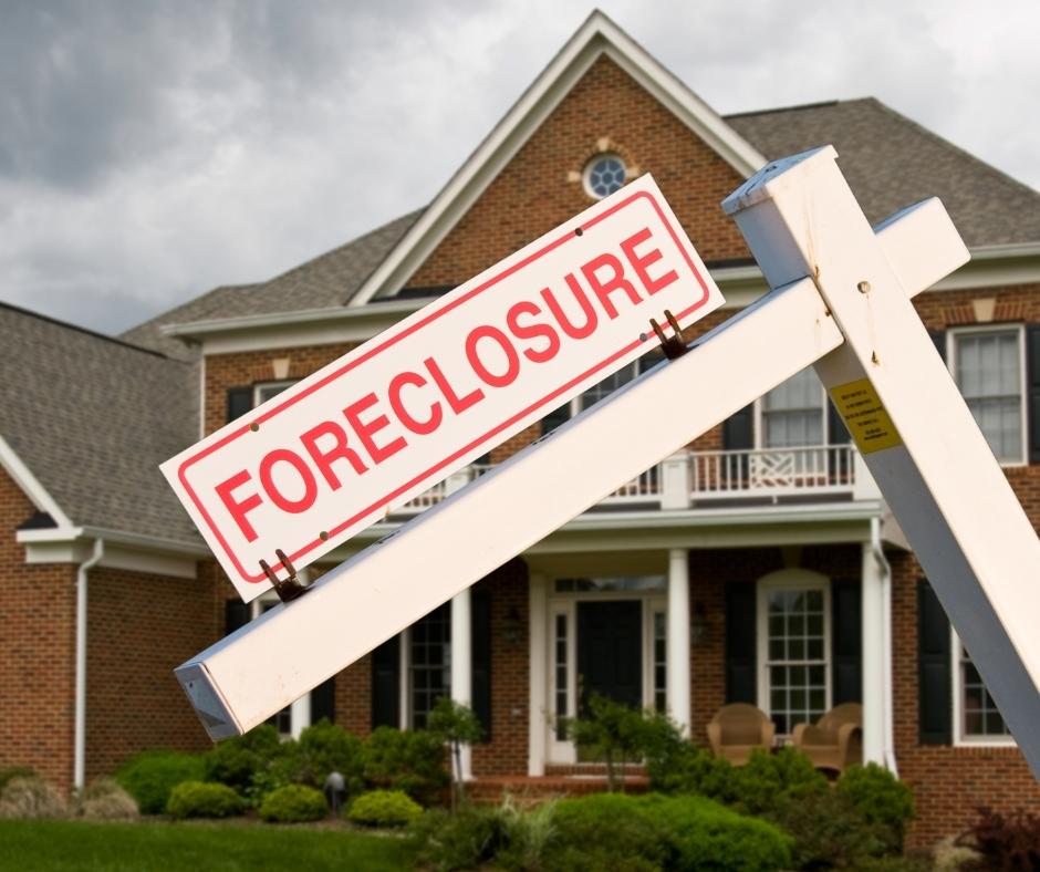 Foreclosure Cleanout Service in NYC - foreclosure house