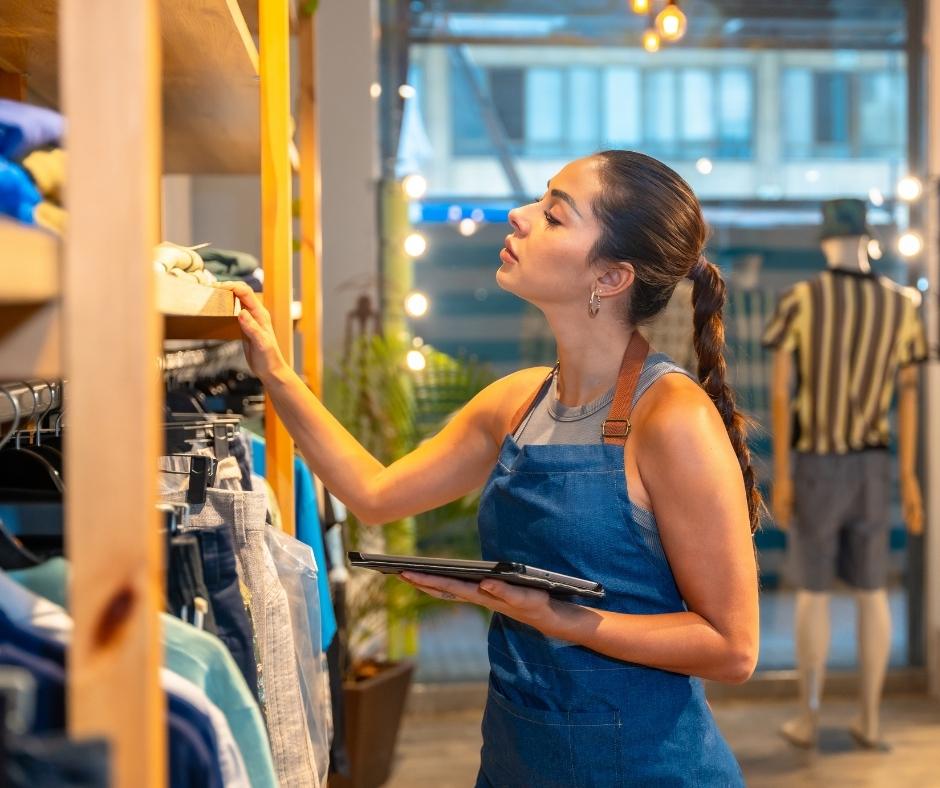 Retail Store Cleanout in New York - taking in inventory