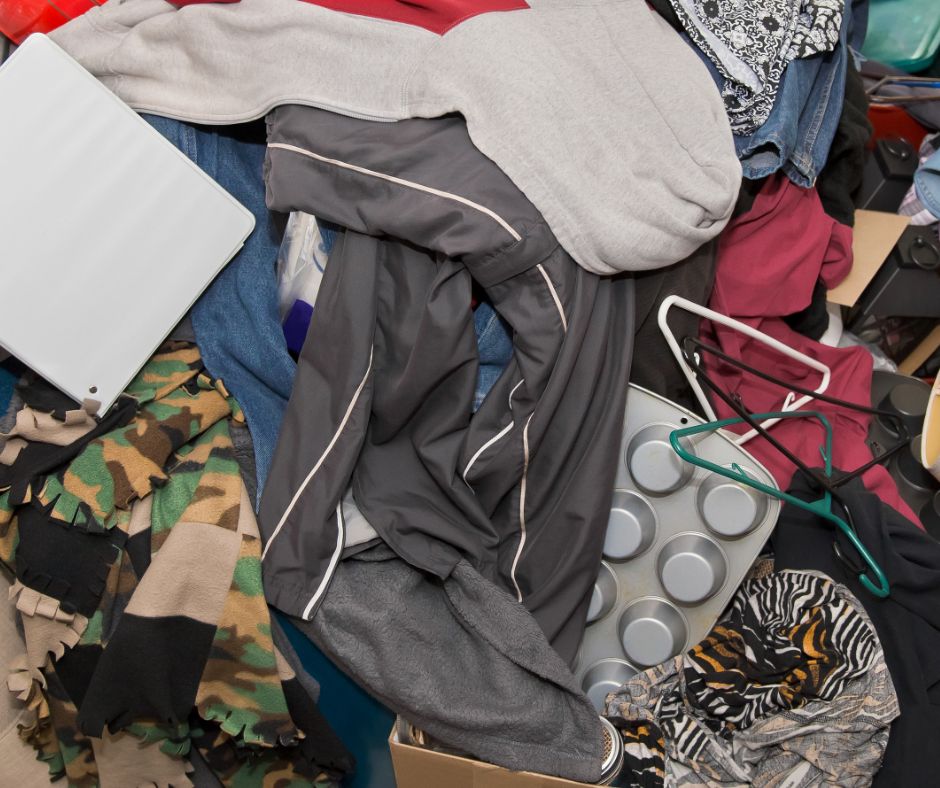 hoarding cleanup mess